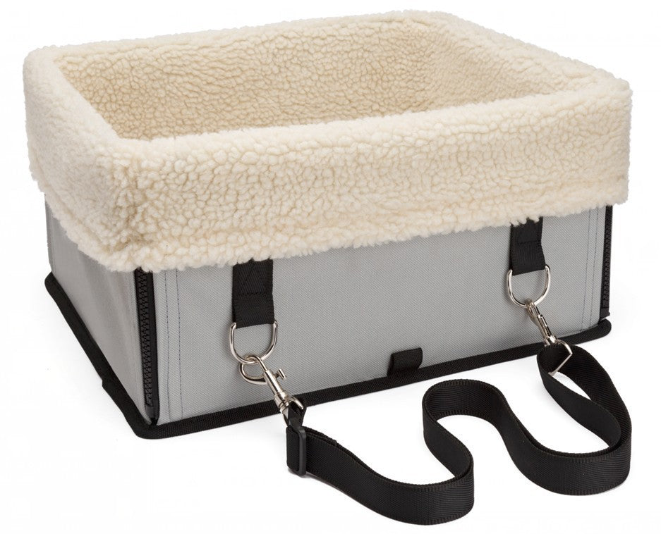 Foldable And Adjustable Safety Car Seat for your pet