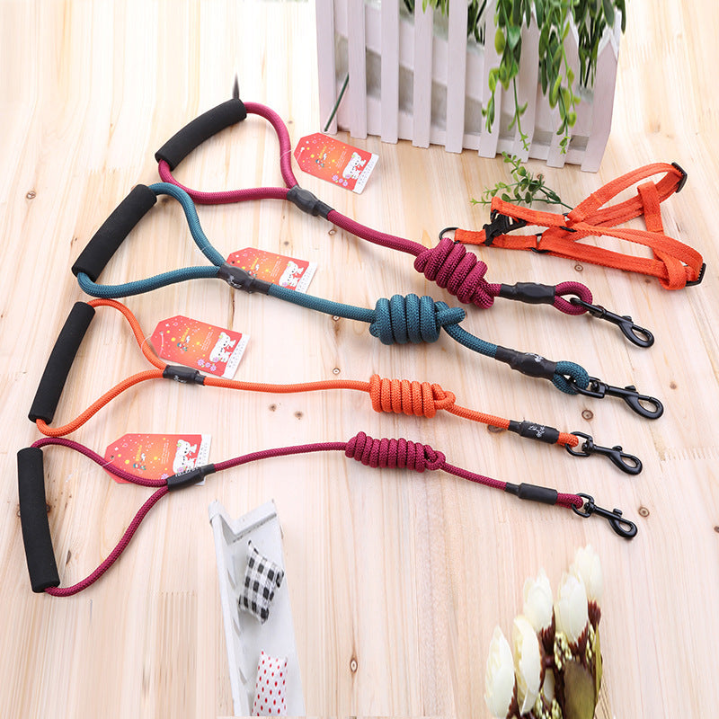 Pet leash for more control (Ideal to be used with a Harness)